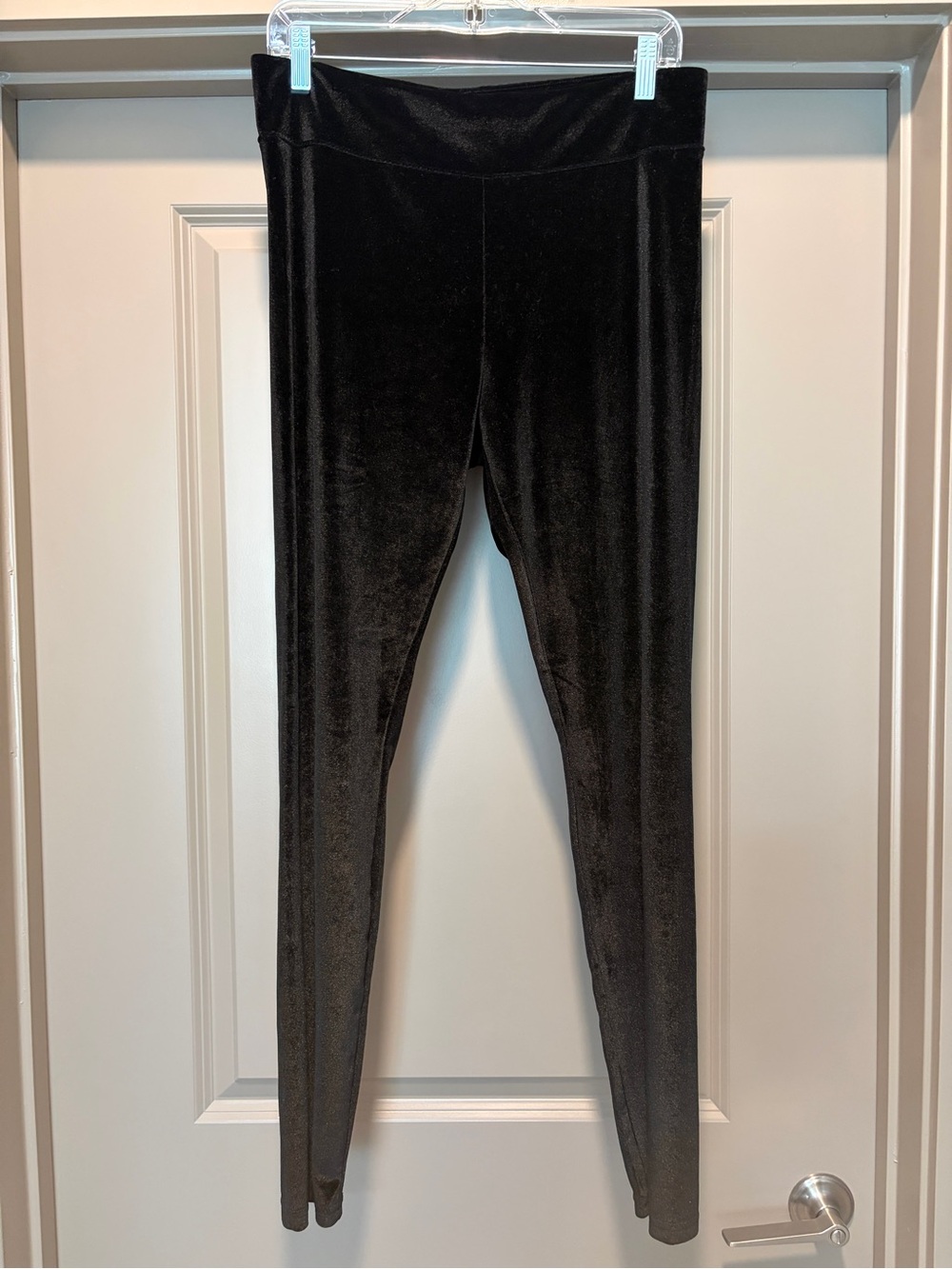 HUE Women's High-Rise Velvet Leggings